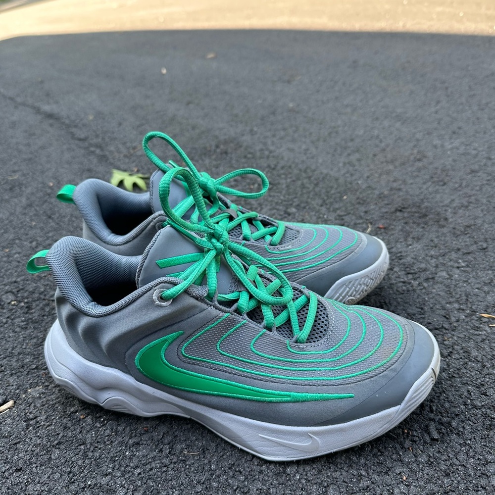Nike Kids' Gray & Green basketball Sneakers